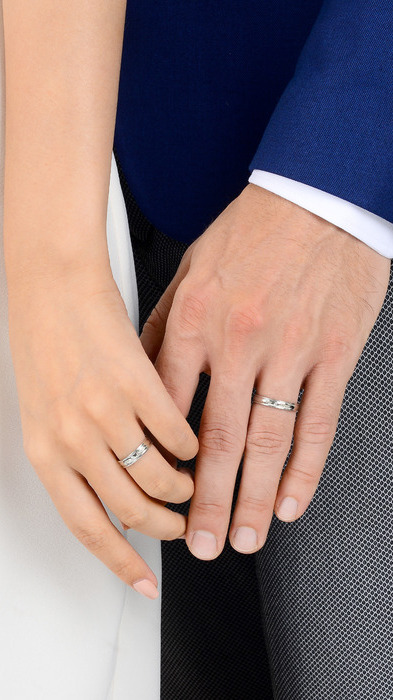 情侣送什么牌子的对戒,情侣对戒买什么的比较好