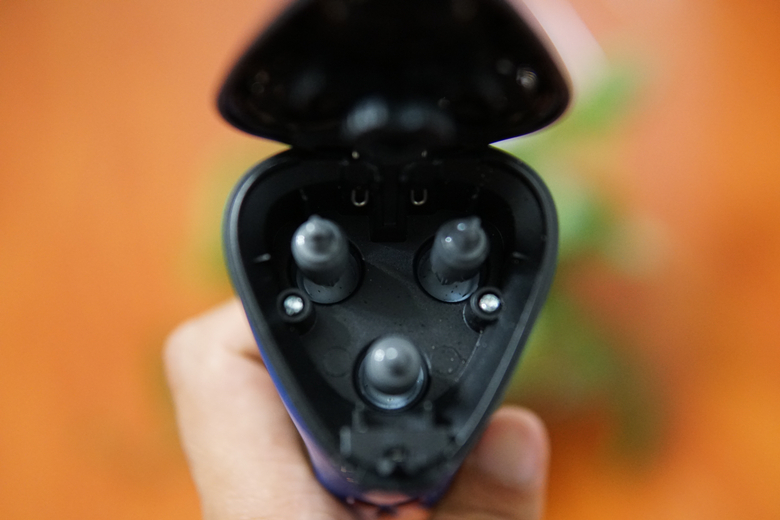 飞利浦小旋风剃须刀使用教程,飞利浦小旋风1000剃须刀评测