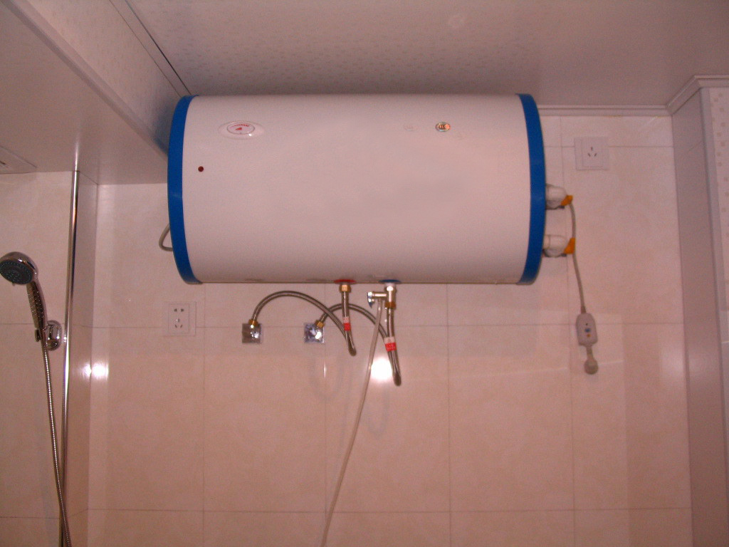 热水器漏水找人修,热水器漏水修理用不用关水阀门