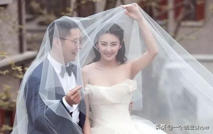 优衣库大卖300亿,优衣库新店开业方案