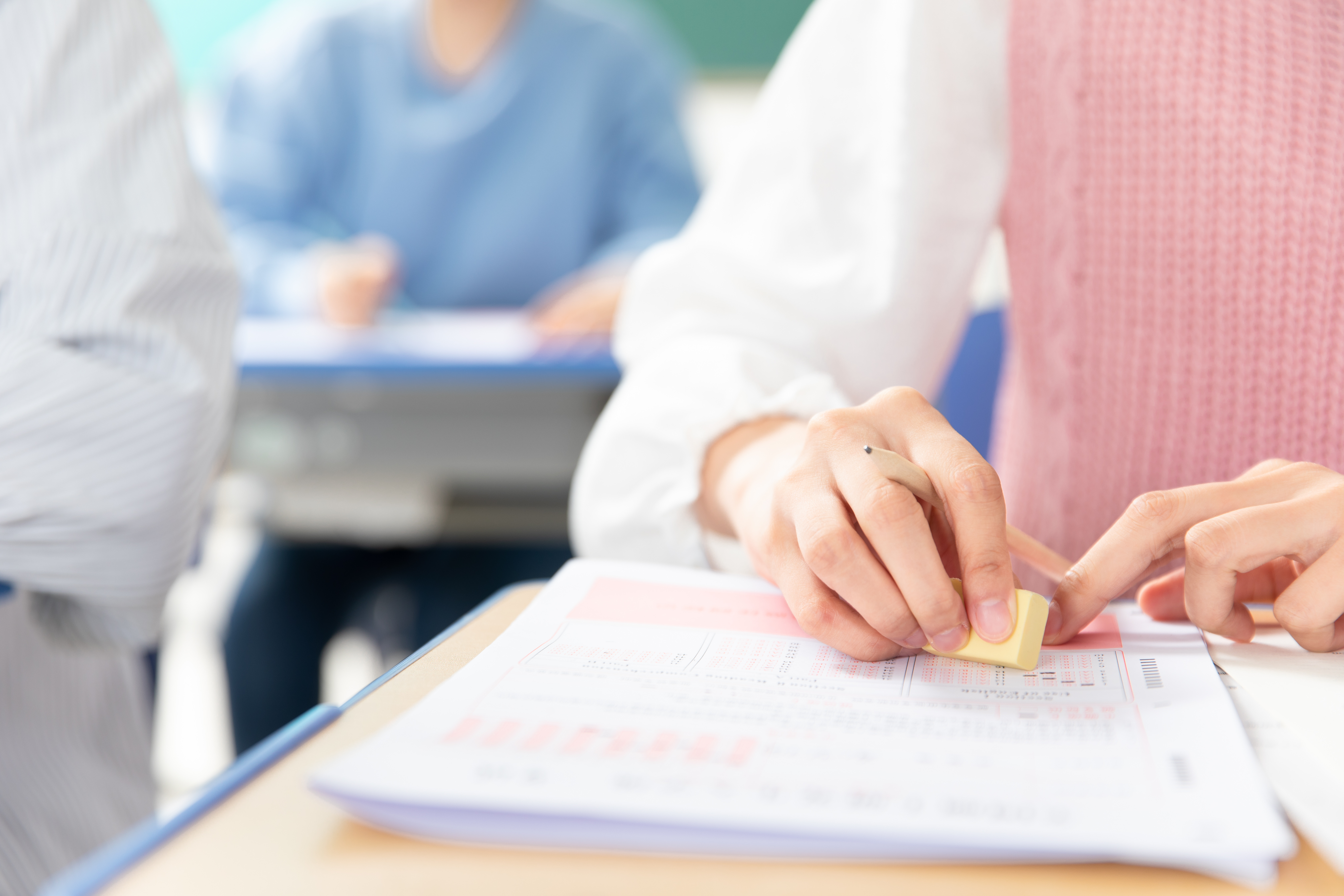 自考和成考专升本哪个含金量高,自考和全日制专升本有什么区别