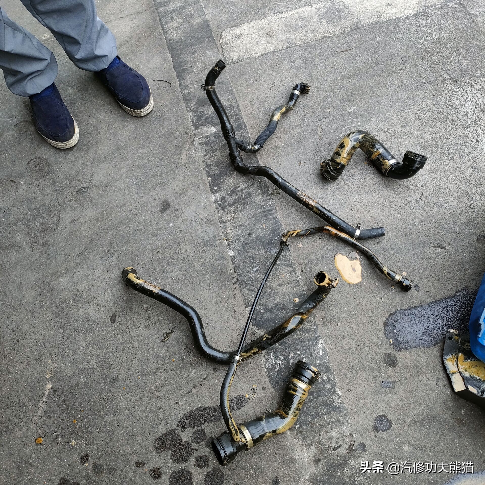 e90宝马325i容易烧机油,宝马e90325i烧机油能修好吗