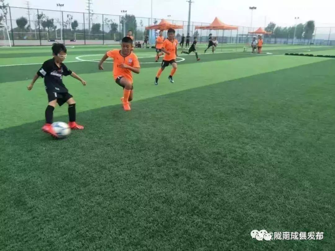 青岛少年足球队华丽转身,足球小将青岛战绩