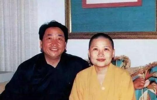 功成名就的李娜为什么会选择出家,出家李娜个人资料