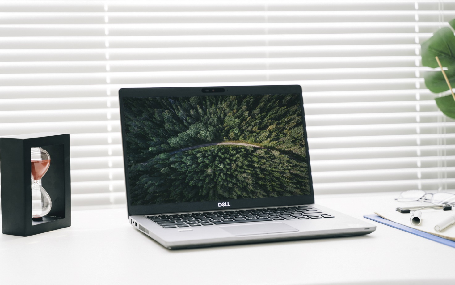 商务游戏两用笔记本性价比高,商务游戏两不误笔记本