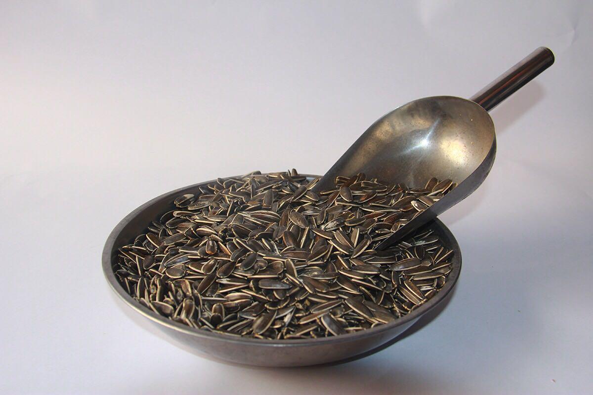 过年瓜子哪个好吃,过年嗑什么瓜子最好吃