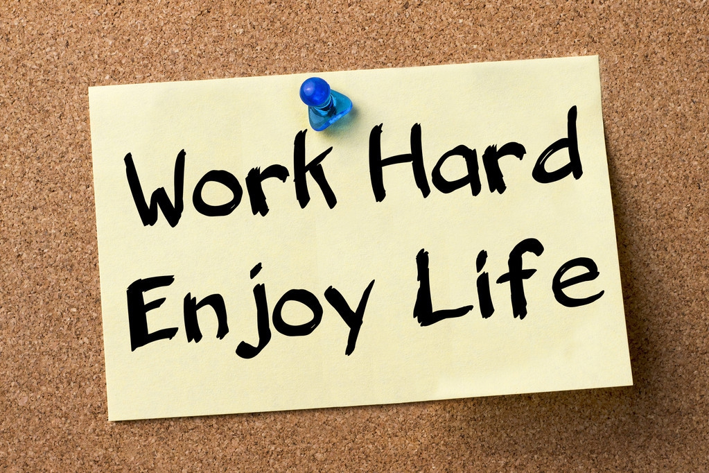 太缺爱怎么自救,缺爱的人该如何自救呢