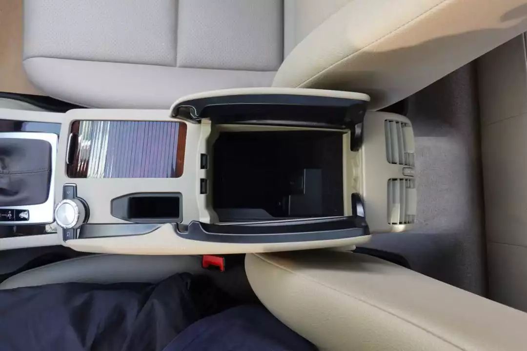 14万买奔驰C，6年只跑2万公里，收藏级