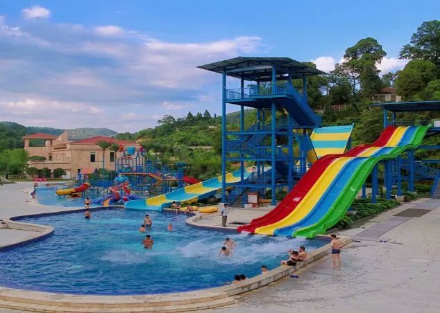 “夏”降到底，砍到冰点，息烽温泉邀你免费玩水泡泉