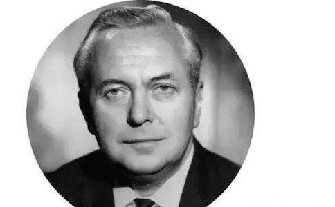 如何不因为当众出糗而尴尬,怎么克服害怕尴尬