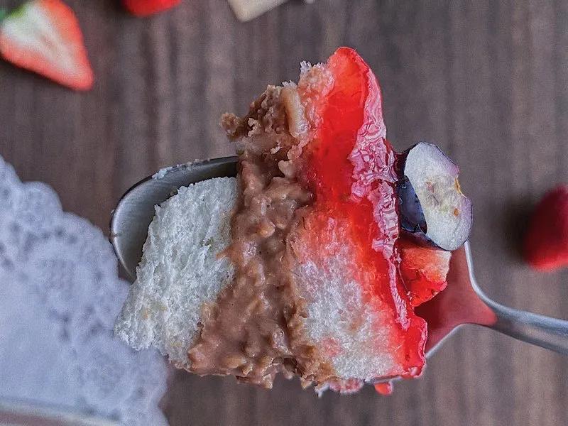 山焙美食提拉米苏做法,兰州欧米奇草莓提拉米苏制作过程