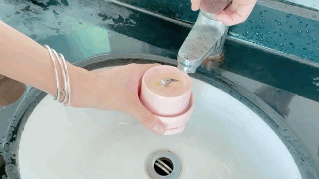 89元买了个充电便携榨汁杯，赶紧试了一下，以后不用花钱买果汁了