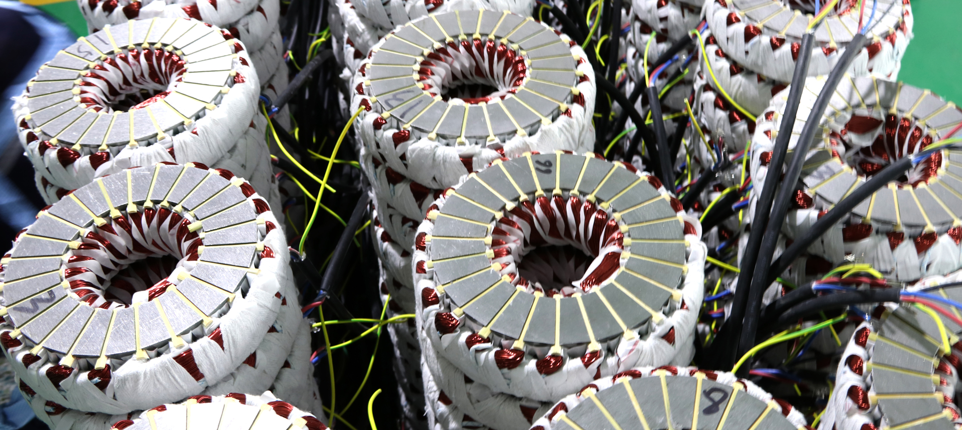 爬架的电动葫芦固定在哪里,爬架电动葫芦有多少链条