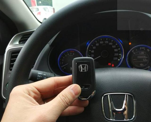 本田锋范16款优点缺点手动,09年自动挡本田锋范有什么缺点