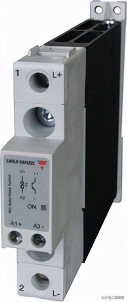 不要小看它可是大神级别的，几乎所有地方都用。就连马桶上都有