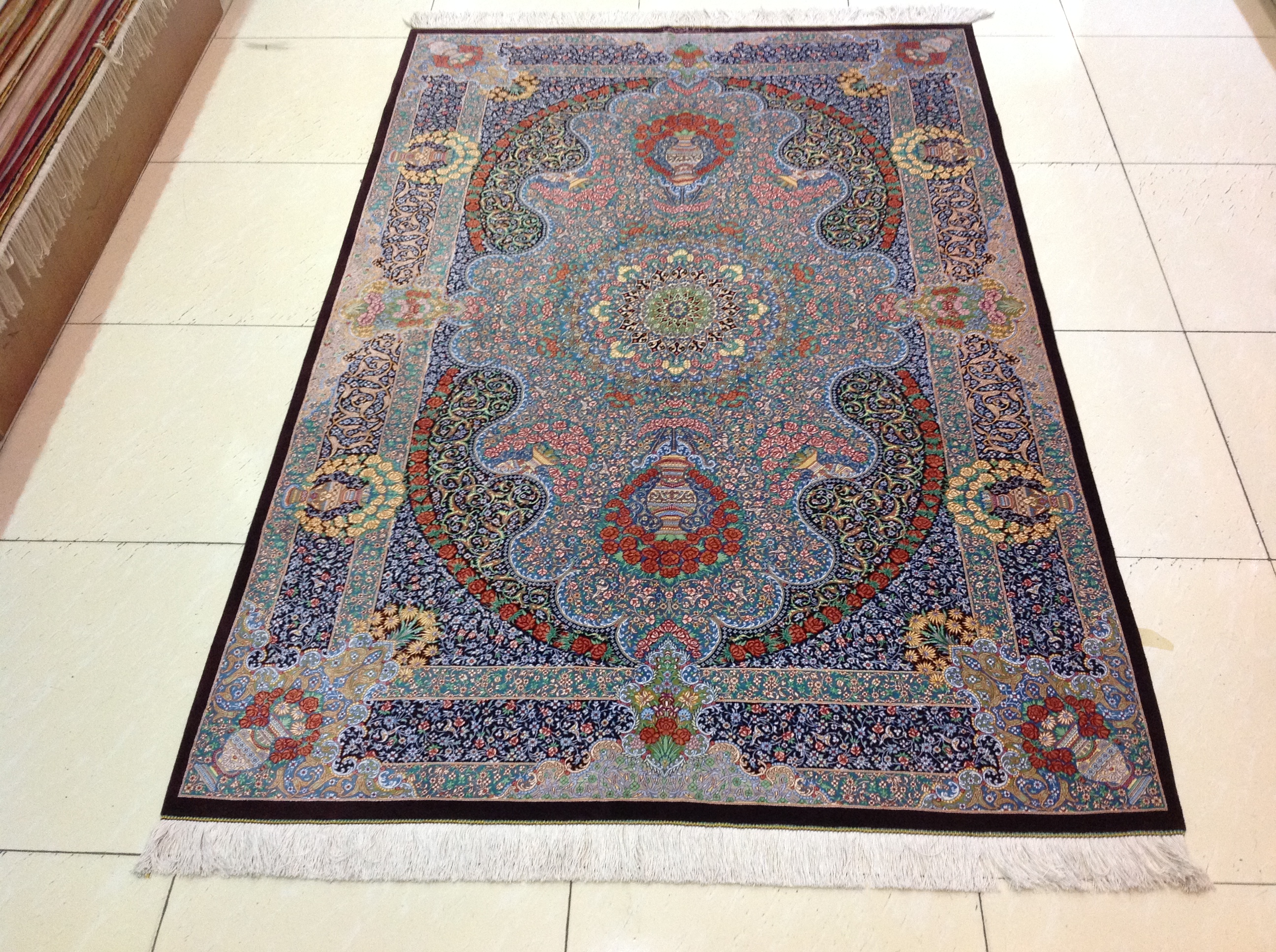 价值比黄金的手工波斯地毯