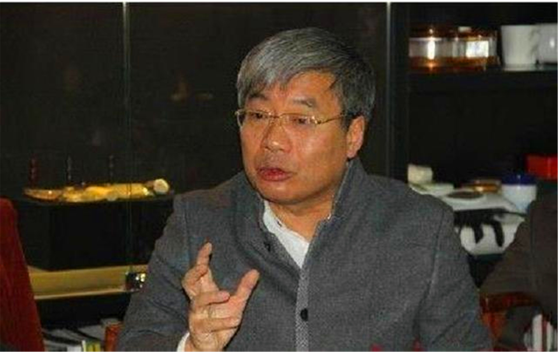 鉴宝专家转卖乾隆真迹,专家17万买走乾隆真迹