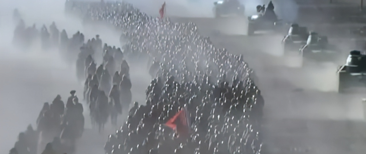 高希希大决战拍摄动用多少人,战壕挖出三十箱手榴弹