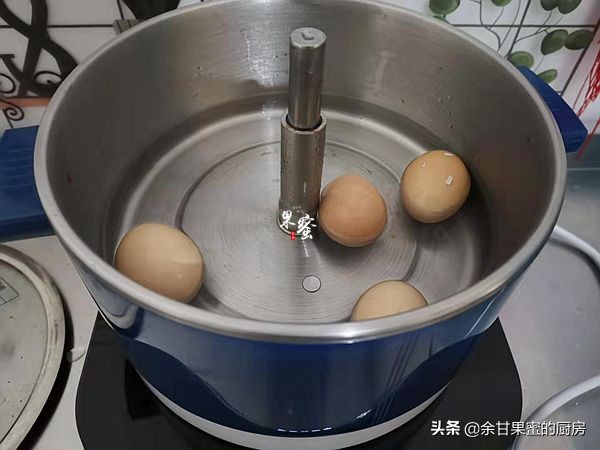 学生早餐，我把包子这样做，热乎乎的，味美营养，不用去店里排队