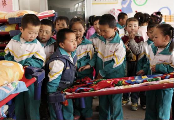 孩子总是麻烦我怎么办,孩子为什么总找妈妈麻烦