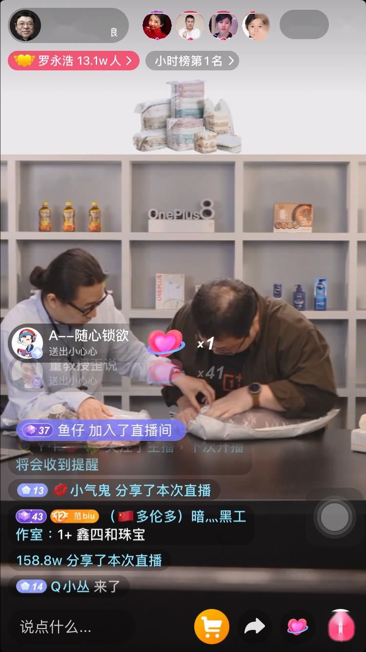 衣服被子收纳整理技巧,换季收衣物清洗收纳有技巧