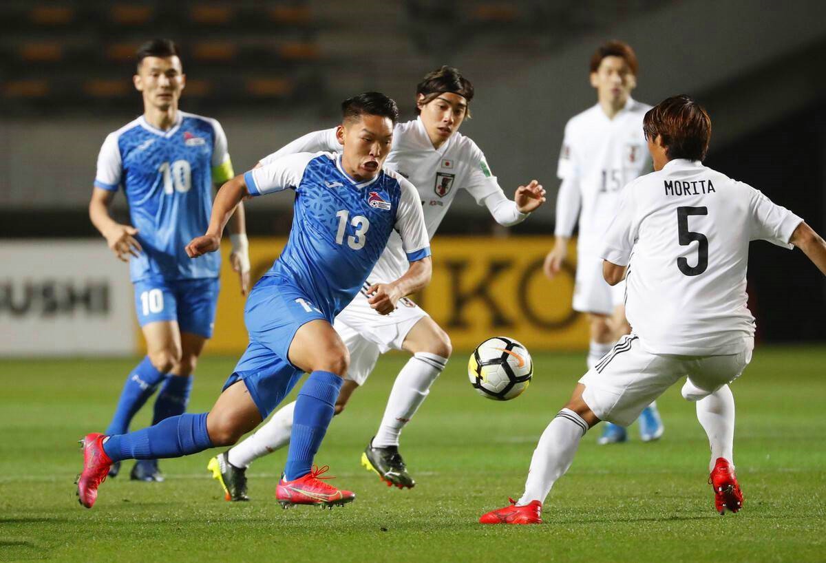 男足2:1,男足2比0