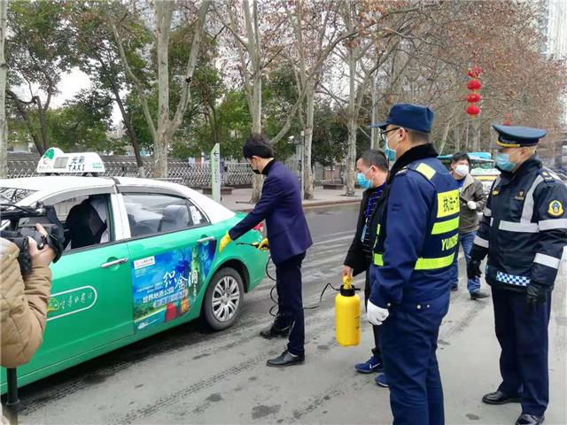 疫情期间黑车可以跑吗,疫情期间跑黑车的怎么举报