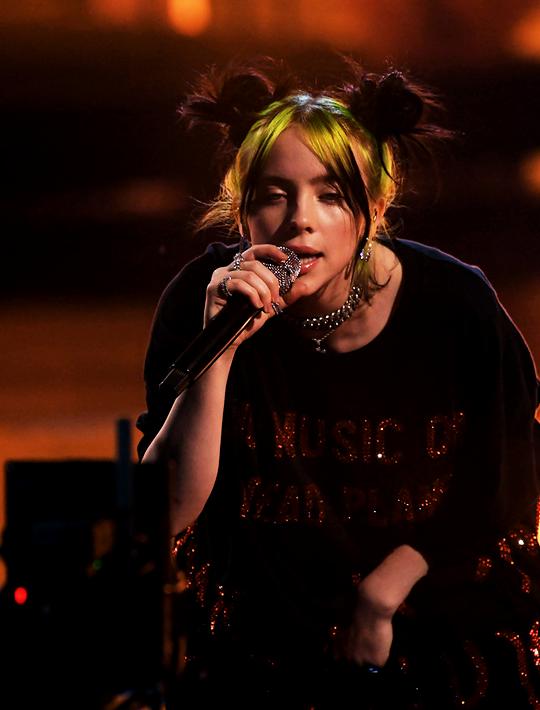 碧梨霸气回怼黑粉,碧梨怒怼黑粉