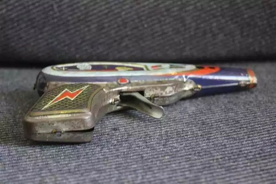 采访72岁年轻人,8090后的真实童年生活