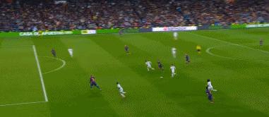 西甲-维尼修斯破门梅西飞铲染黄皇马2-0巴萨登顶