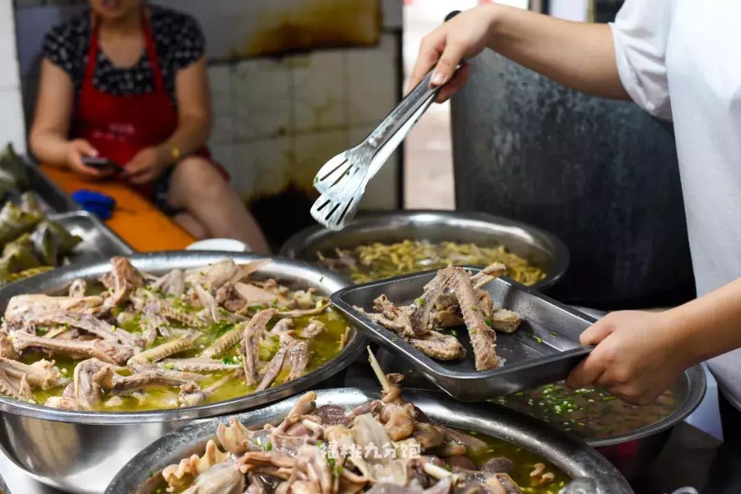 苏州是江苏第几个城市,苏州哪个地方吃的比较多