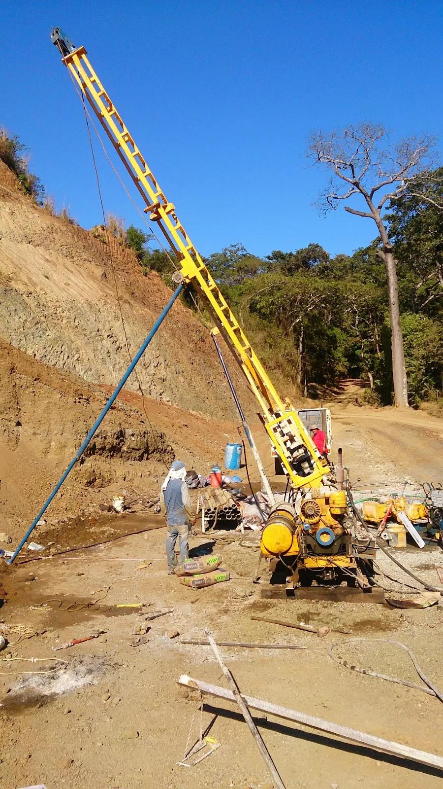 毒贩蛇头，矿山矿车矿石，持枪拦停路虎悍马：真实与偏见的墨西哥