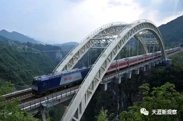 恩施四峡洞在哪里,恩施旅游住哪家酒店好