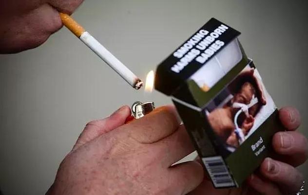 称之为烟民地狱的澳洲，为什么即使这样澳洲也不禁烟