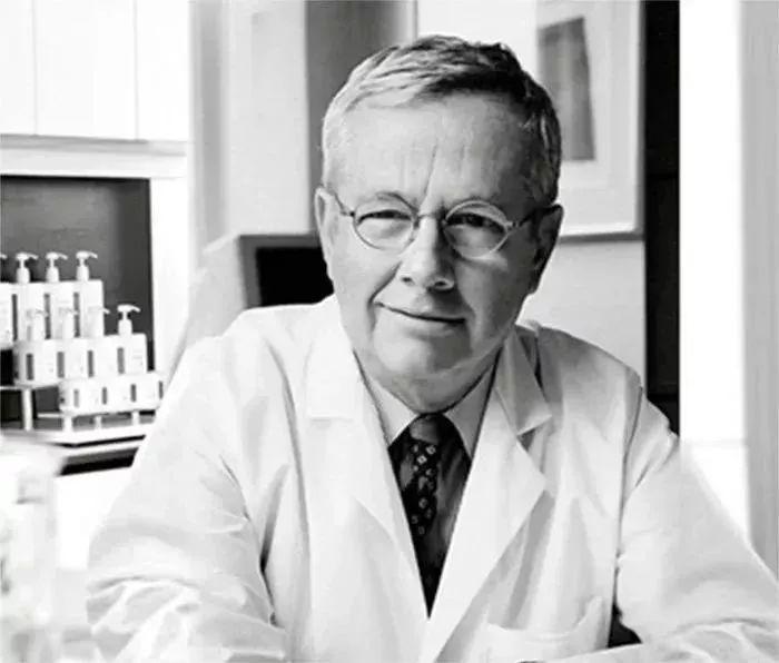 魔法城堡的女生,魔法城堡里的女孩