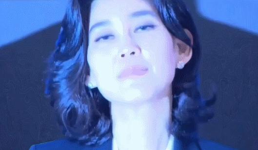 42岁“央视颜霸”李红被黑，你们真的了解她吗？