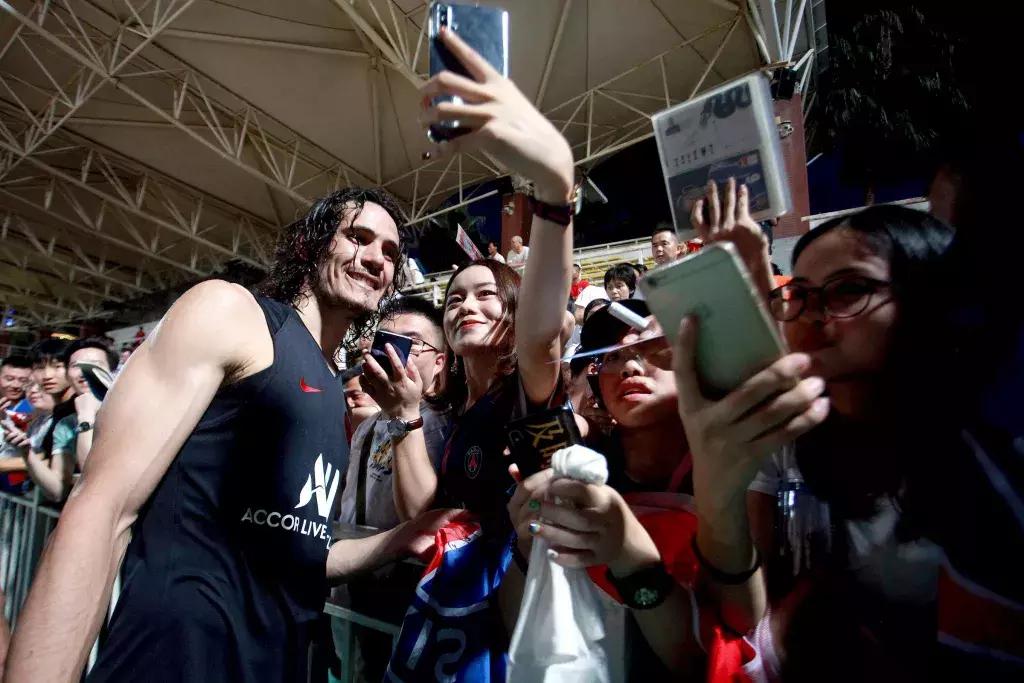 巴黎圣日耳曼抵达深圳,巴黎圣日耳曼姆巴佩一条龙