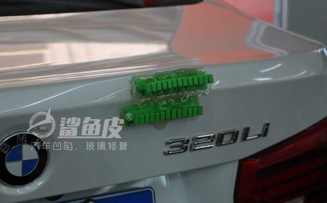 宝马3系剐蹭凹陷掉底漆如何修复,宝马3系凹陷修复视频