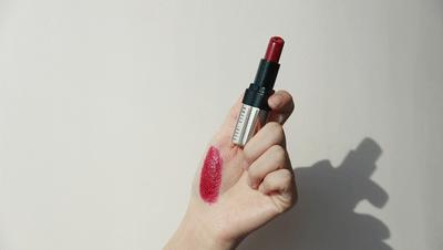 晒得再黑也不怕，这9支口红就是我的”秘密*器武**“