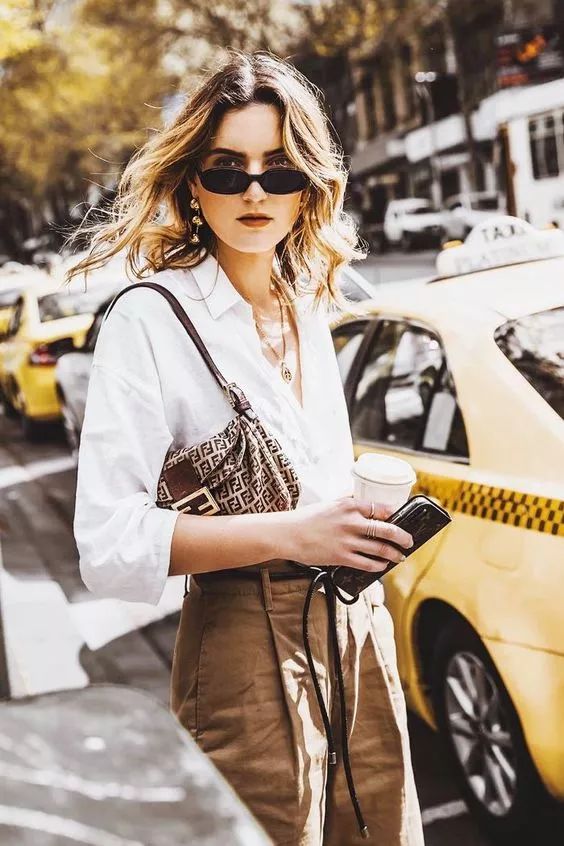 精致女孩一生必备的30个包包,精致女孩包包里必备好物