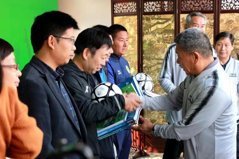 中国足球培训课,中国名宿辅导团