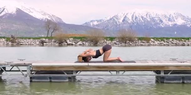 每天这样站5分钟腿细了，颜值还逆袭了，越自律的女人越美丽