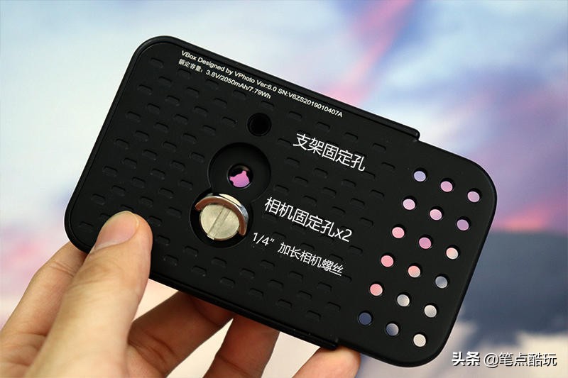 即拍秒传+专业云端管理，影像云管家VBox6单反智能无线传输器