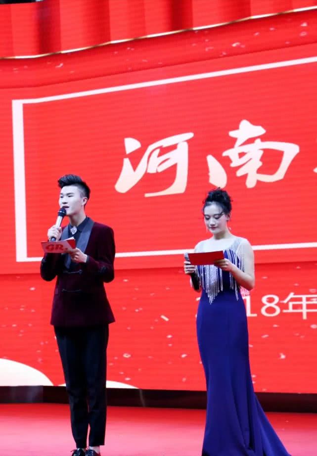 邓昇:夏朝邓子,才高八昇,低调做主持,舞台就是认真地「玩」