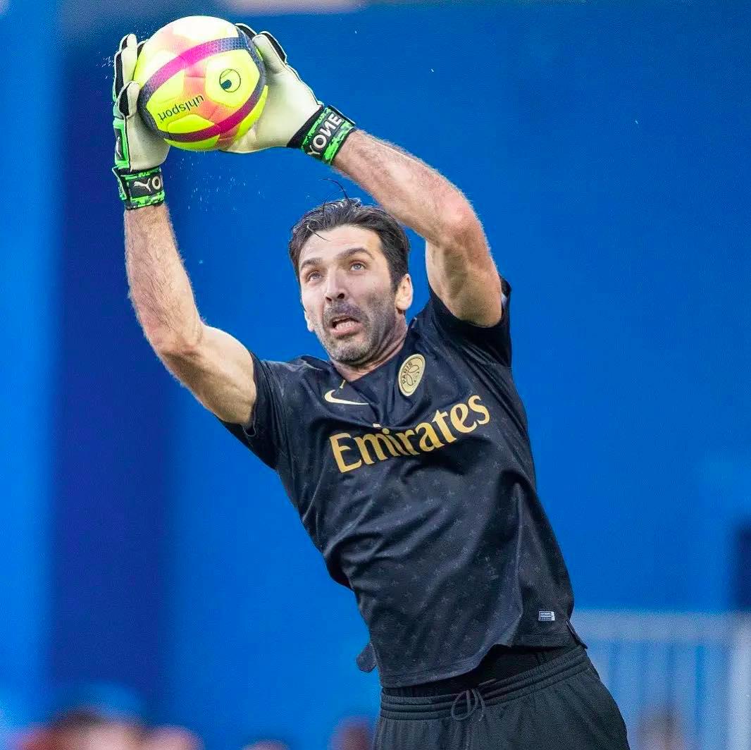 布冯30年职业生涯,布冯传奇回家