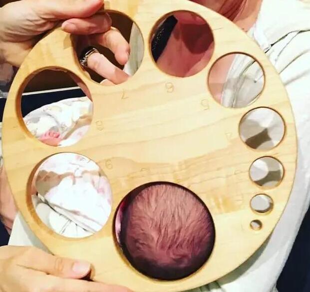 宫口开一公分是开几指,宫口开一指跟一公分一样