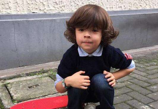 吕燕这么丑为何会成为超模,名模吕燕的长相