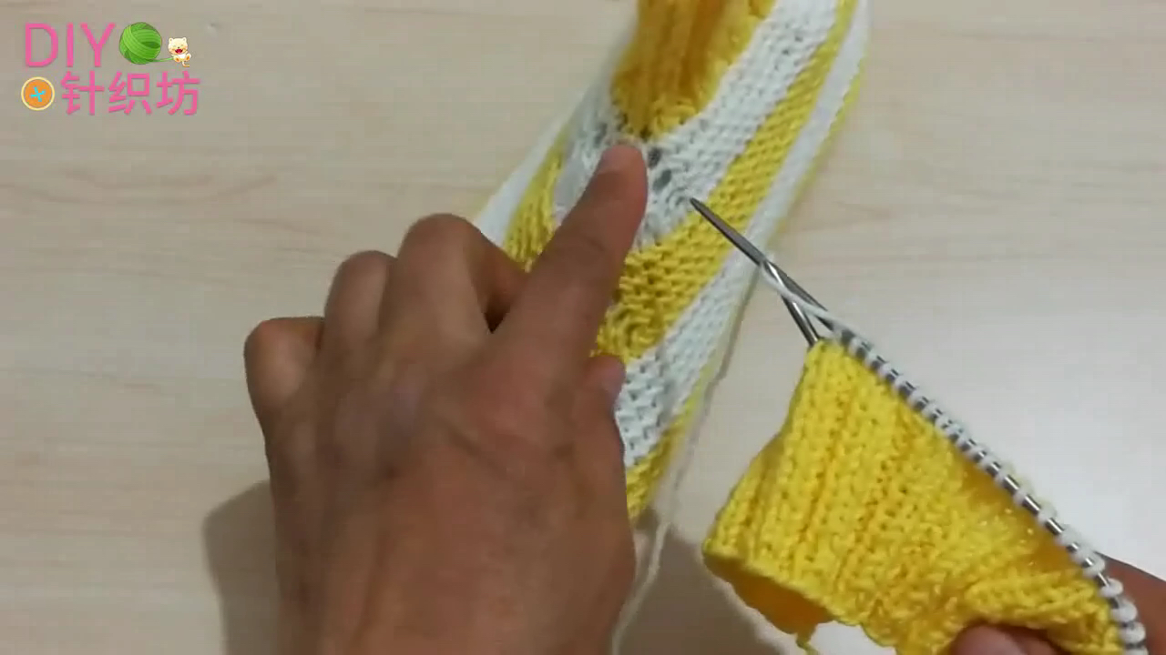 宝宝地板袜秋冬防滑3岁高帮,地板袜儿童防滑高帮