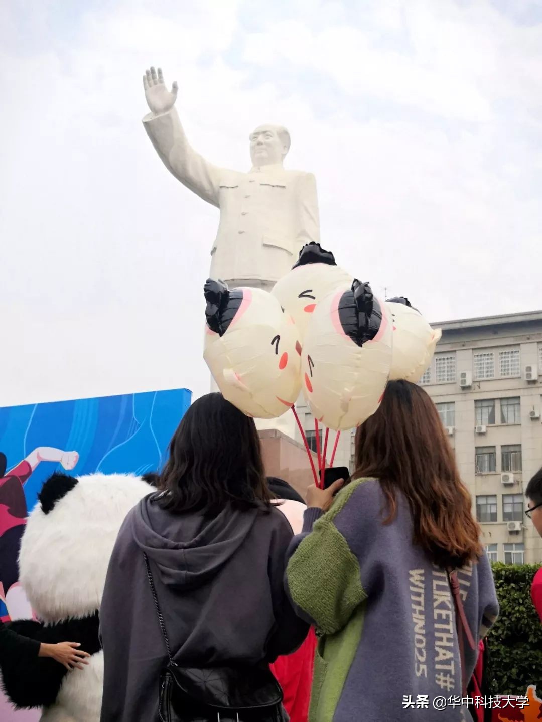 校园看跑步比赛,校园马拉松比赛