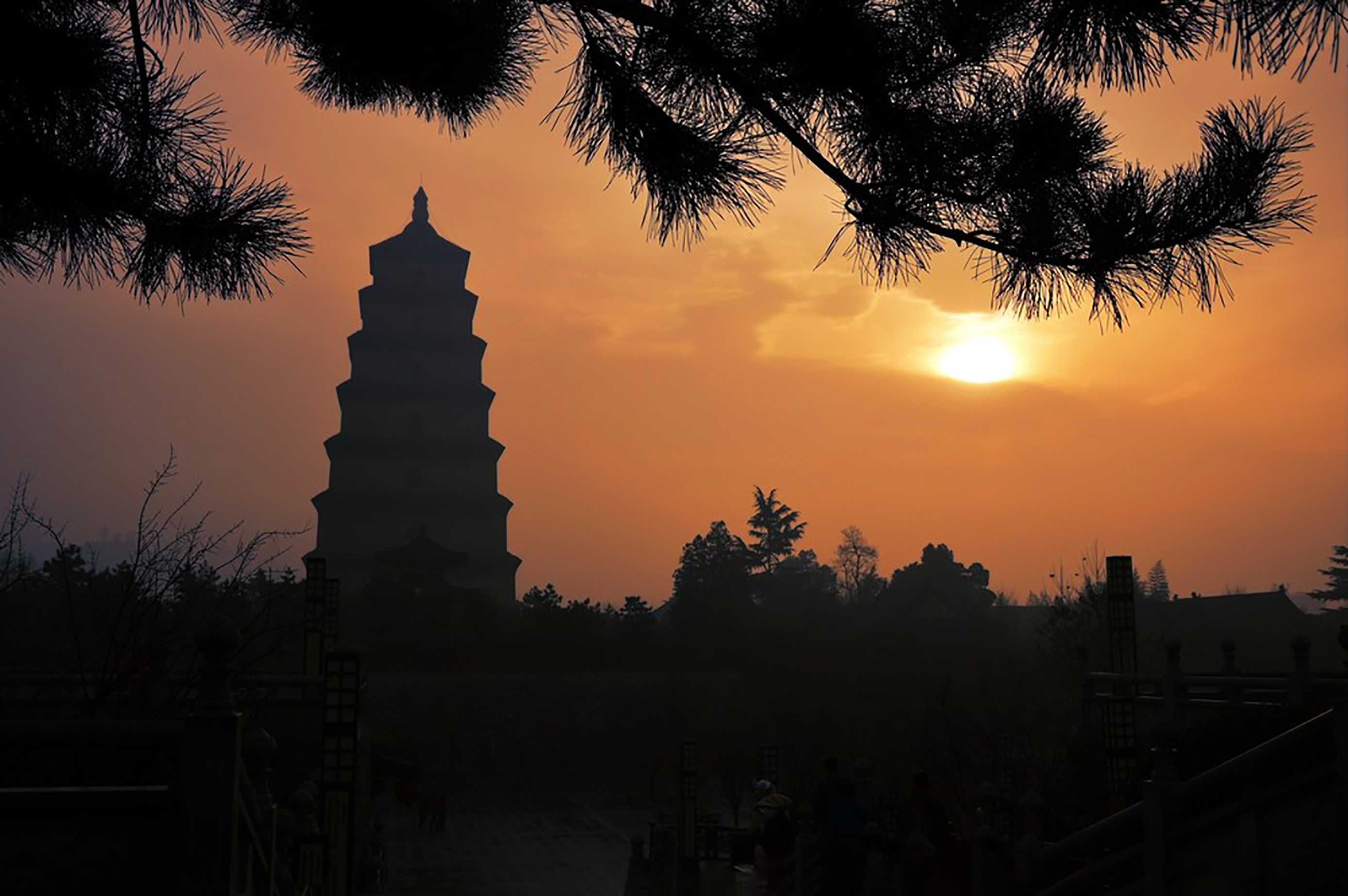 西安大雁塔见证着历史的沧桑变化,西安大雁塔是楼阁式塔的典型代表